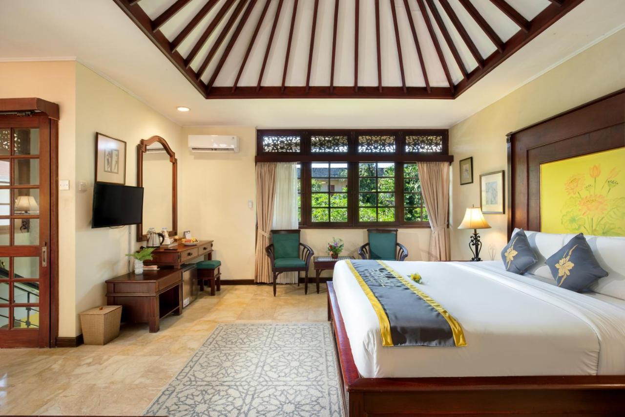 Royal Tunjung Hotel&Villa Legian - CHSE Certified Luaran gambar