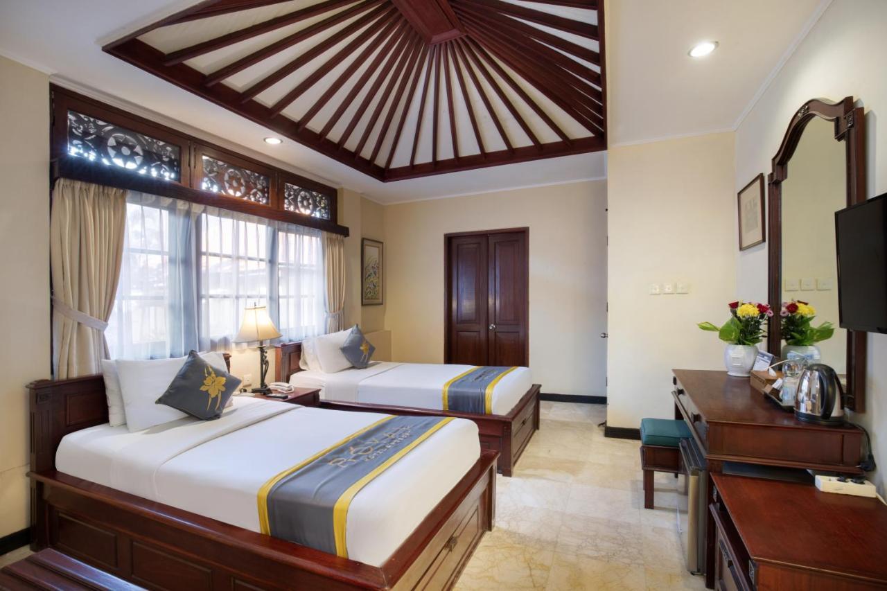 Royal Tunjung Hotel&Villa Legian - CHSE Certified Luaran gambar
