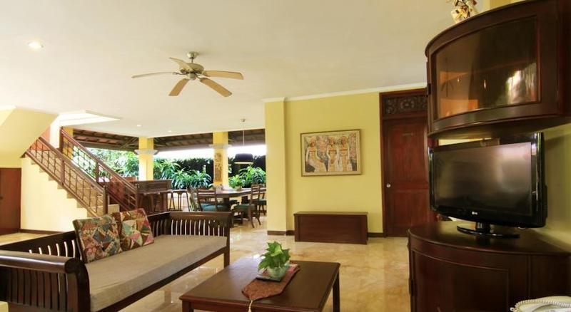 Royal Tunjung Hotel&Villa Legian - CHSE Certified Luaran gambar