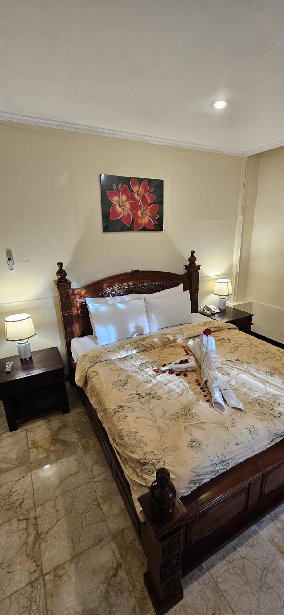 Royal Tunjung Hotel&Villa Legian - CHSE Certified Luaran gambar