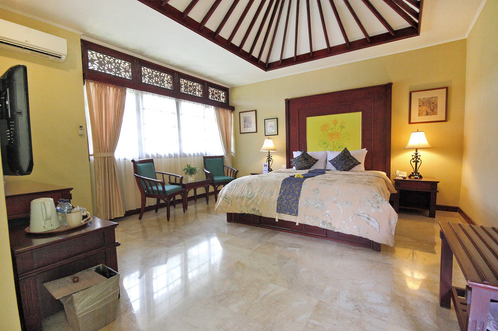 Royal Tunjung Hotel&Villa Legian - CHSE Certified Luaran gambar
